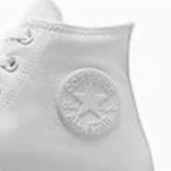 Converse Chuck Taylor All Star monochromatic white canvas high tops. 10 W 8  Men - Picture 4 of 10